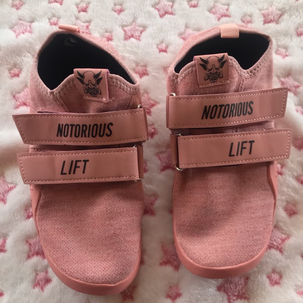 NOTORIOUS LIFT pastel pink